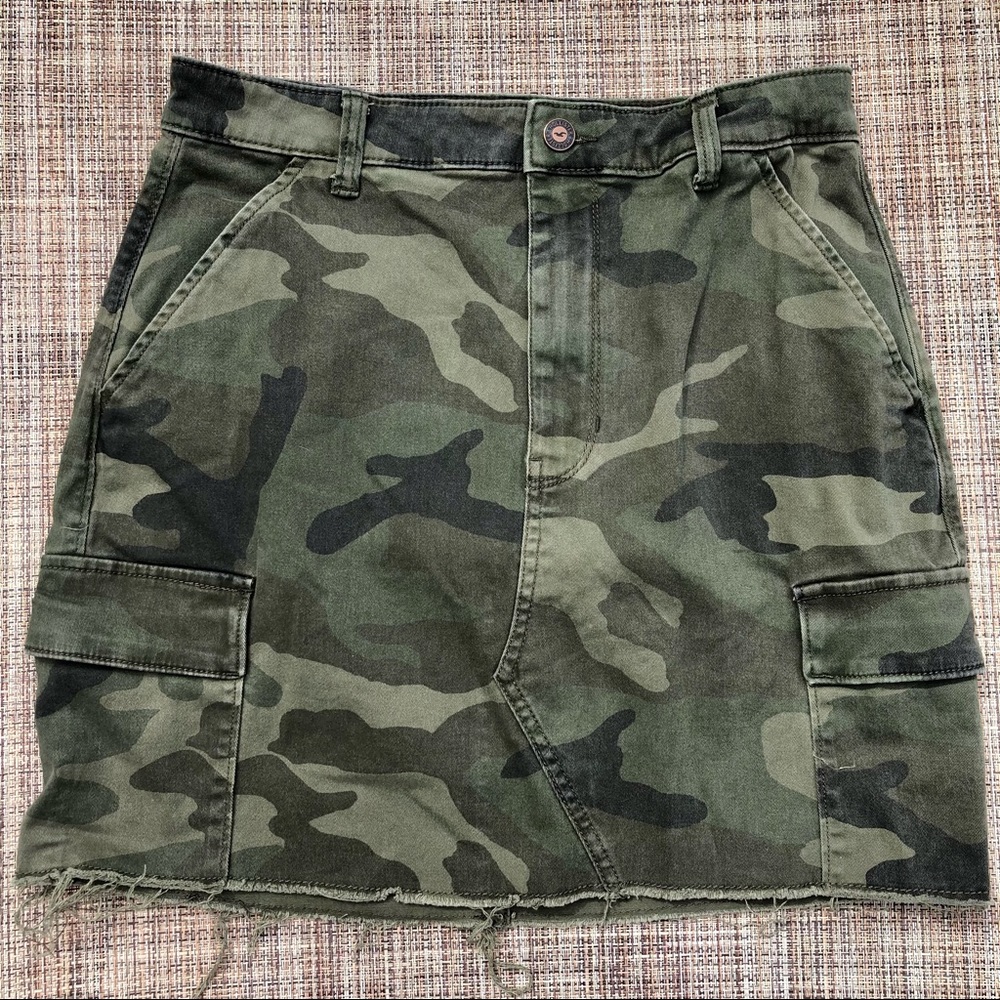 Hollister Camo Ultra High Rise Mini Skirt